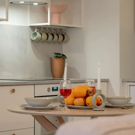 Bright Milionowa In Perfect For Remote Work By Renters Apartament *