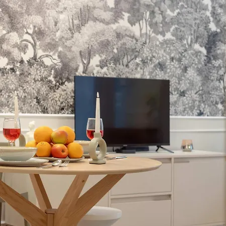 Apartment Bright Milionowa In Perfect For Remote Work By Renters *