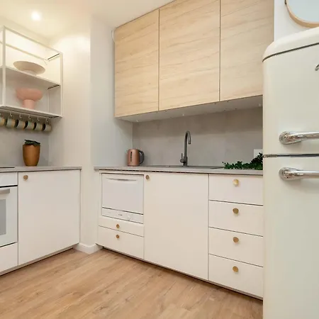 Bright Milionowa In Perfect For Remote Work By Renters Apartment Lodz (Lodz)