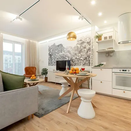 Apartment Bright Milionowa In Perfect For Remote Work By Renters *