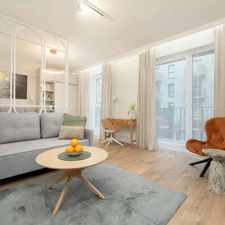 Apartment Bright Milionowa In Perfect For Remote Work By Renters
